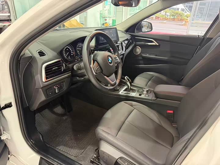 BMW 1 Series 120i M Sport 2022, фото 7