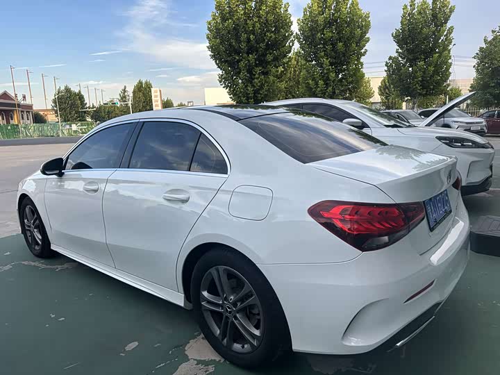 Mercedes-Benz A-Class A 180 L Sport Sedan 2022, фото 5
