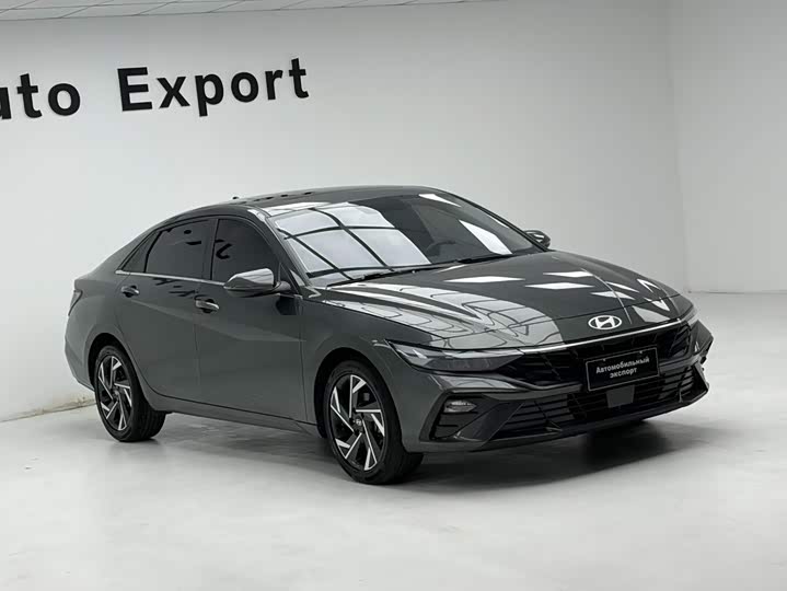  Hyundai 2023 Hyundai Elantra 1.5L CVT GLX Elite Edition · 2023 г.в. · 89 000 ¥