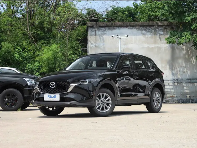 Mazda  CX-5 2.0 AT  · 2026 г.в. · 100 000 ¥