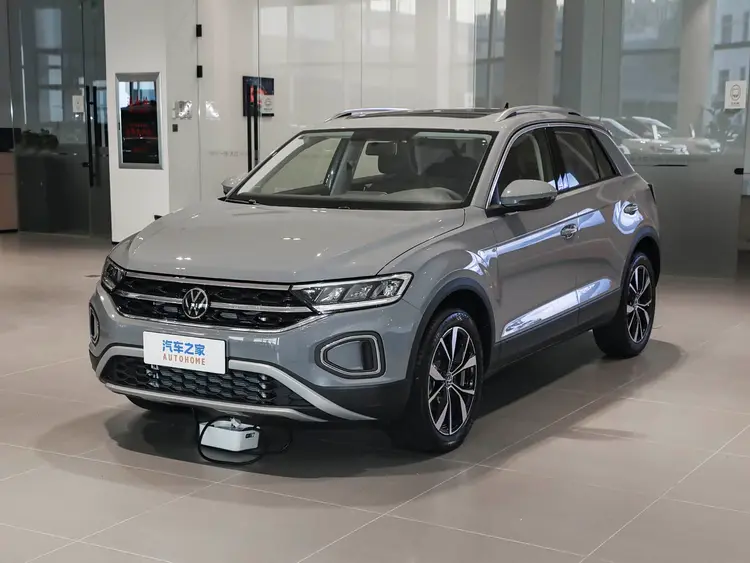 Volkswagen  T-Roc 1.4 280 TSI DSG  · 2026 г.в. · 100 000 ¥